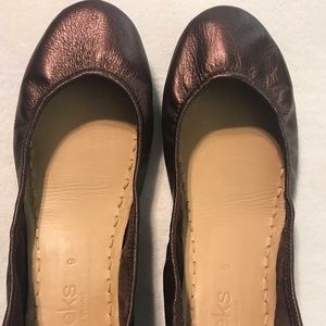 Tieks Raspberry Truffle (Limited Release!) Size 9